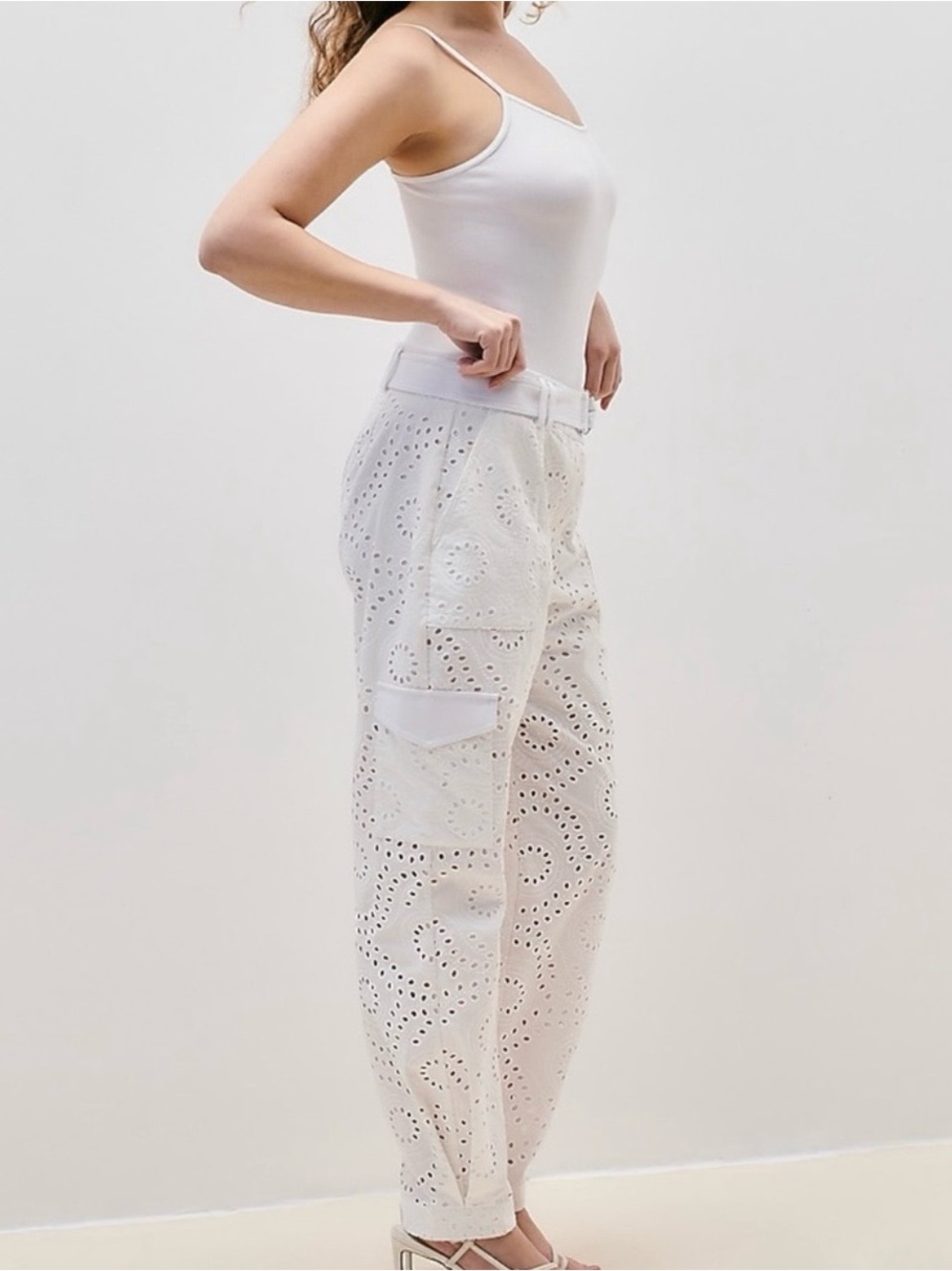 NWT Express White Eyelet Wide-Leg Cargo Pants